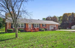 1930 Valley Road, Salem, OH 44460
