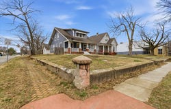 1447 N Broadway Avenue, Springfield, MO 65802