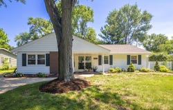 7601 Adams Street, Darien, IL 60561