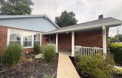 525 N Jefferson St, Olney, IL 62450