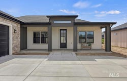 2005 Sparrow St, Rupert, ID 83350