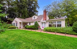 19 Eckernkamp Drive, Smithtown, NY 11787