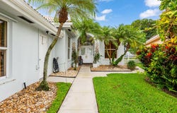 218 HAMPTON Court, Jupiter, FL 33458