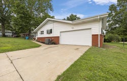 2451 S Hillside Drive, Springfield, MO 65804