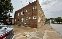17020 Madison Avenue, Lakewood, OH 44107