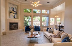563 W Omaha Avenue, Clovis, CA 93619