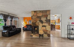 6915 Springbrook Lane, Kalamazoo, MI 49004
