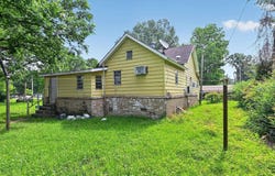306 1/2 S Columbus, Stuttgart, AR 72116