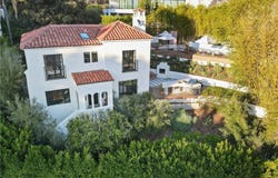 8650 Hillside Avenue, West Hollywood, CA 90069