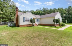 5212 FARMCREST Circle, PRINCE GEORGE, VA 23875