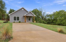 225 E Washington Street, Denison, TX 75021