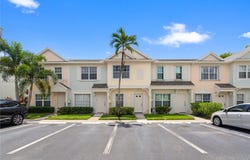 38 Truman Dr, Weston, FL 33326