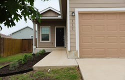 117 Galaxy Way, Jarrell, TX 76537