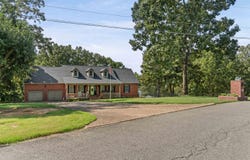 11 Lakeview Ct, Cabot, AR 72023