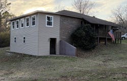 314 N Cedar St, Salem, AR 72576