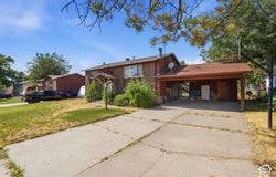 572 W 1680 Dr N, Clinton, UT 84015