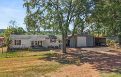 2975 Medlin, Gilmer, TX 75644