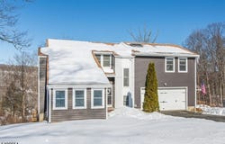 15 Sachem Rd, Jefferson Twp., NJ 07849-1007