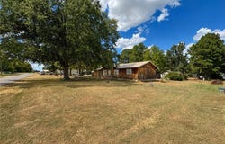 90 W Scott ST, Magazine, AR 72943