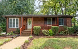 945 W 2nd Street, Chase City, VA 23924