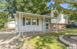 101 Adloff Lane, Springfield, IL 62703
