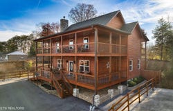 2822 Seth Rd, Pigeon Forge, TN 37863