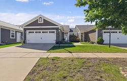 3013 E Stillwater Landing, Urbana, IL 61802