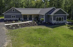 6514 S Leggate Rd, Superior, WI 54880
