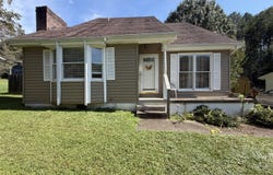 8 Castleford Way, Middlesboro, KY 40965