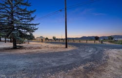 2717 Old Midland Road, Klamath Falls, OR 97603