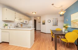 175 County Road B2 E, Little Canada, MN 55117