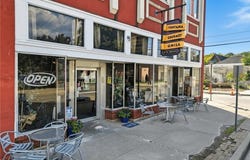 117 W Broadway Avenue, Excelsior Springs, MO 64024