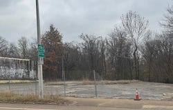 583 E H CRUMP Blvd, Memphis, TN 38126