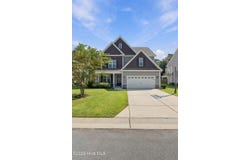 3836 Smooth Water Drive, Castle Hayne, NC 28429