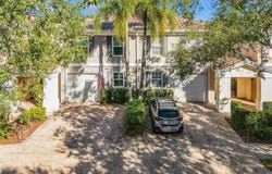 5733 Cove Cir, NAPLES, FL 34119