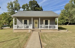 2806 Jones Street, Eldorado, IL 62930