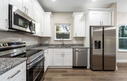 2016 NE 3RD Avenue, GAINESVILLE, FL 32641