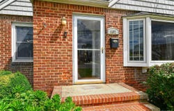 102 Roxbury Road, Franklin Square, NY 11010