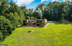 857 BRIARWOOD Road, NEWTOWN SQUARE, PA 19073