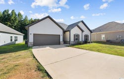 190 AVALON WAY, CLANTON, AL 35045