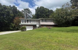 414 Molyneux St, Rockwood, TN 37854