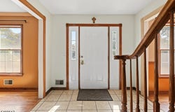 22 Ditmars Cir, Hillsborough Twp., NJ 08844-4531