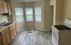 41 John Street, Waterloo, IA 50703