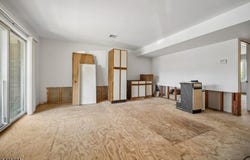 245 Main St Unit 2A, Millburn Twp., NJ 07041-1148