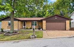 2124 Windemere Drive, Imperial, MO 63052
