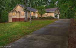 272 Woodhaven Drive, Vonore, TN 37885