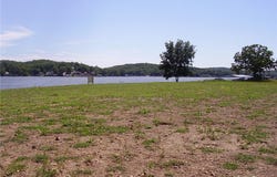 Decker James Drive, Climax Springs, MO 65324