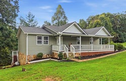 734 Crestridge Drive, Rossville, GA 30741
