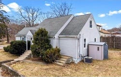 2 Whitman Street, Smithfield, RI 02917