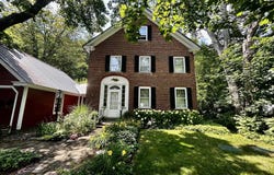 587 VT Route 121 E, Grafton, VT 05146